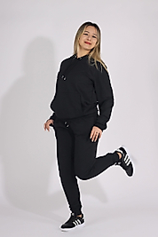 Kapüşonlu Kanguru Cepli Pamuklu Düz Kadın Eşofman Takımı/Siyah