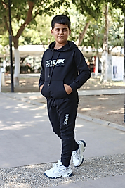 Kapüşonlu Kanguru Cepli Break Baskılı Eşofman Takımı/Siyah